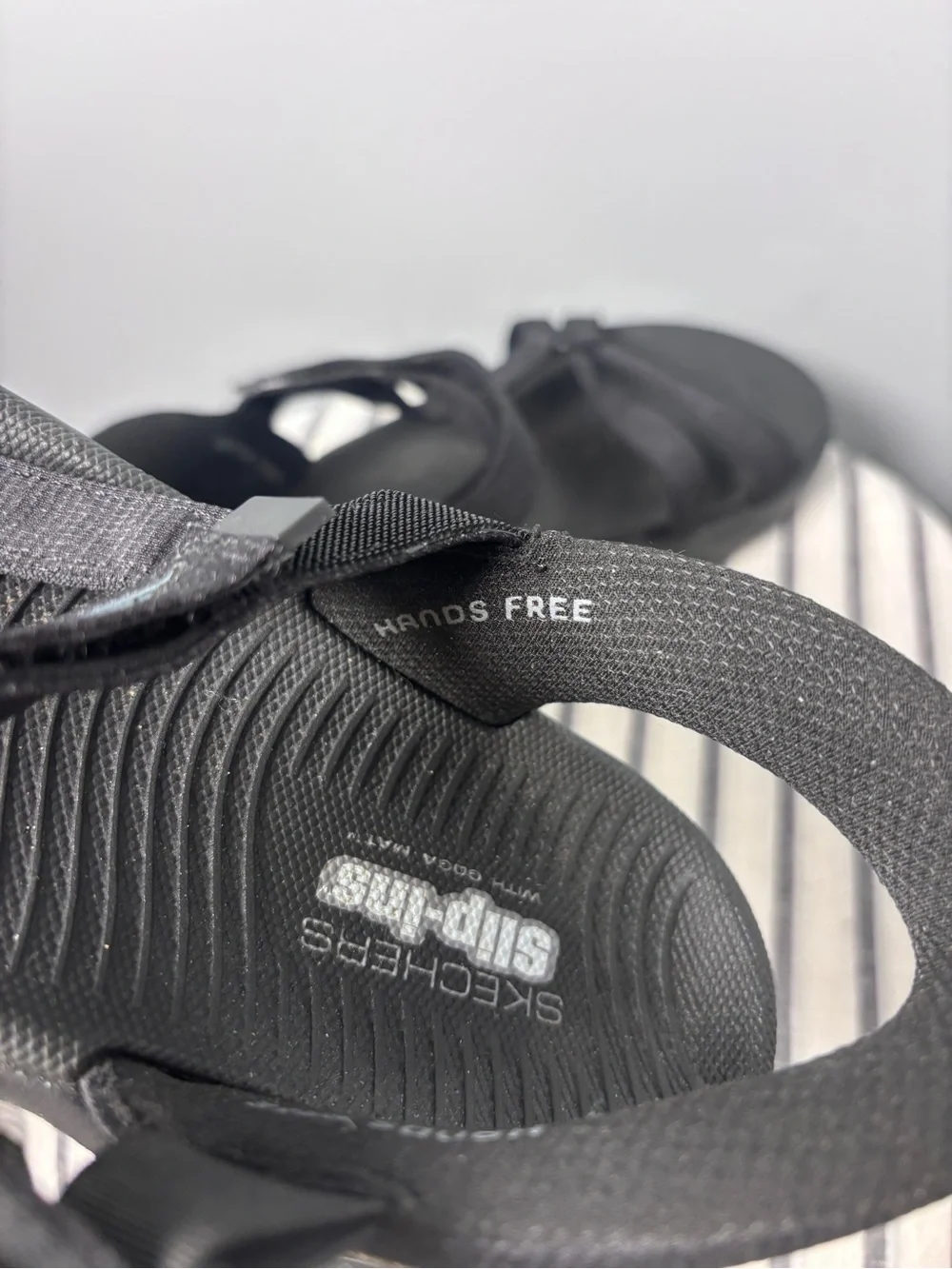 Women’s Skechers Hands Free Slip-ins sandals size 10